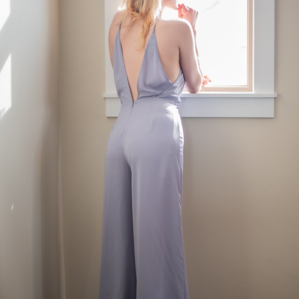BOUTIQUE ☀️ Lavender Wide Legged Open Backed Jumpsuit - Picture 6 of 6